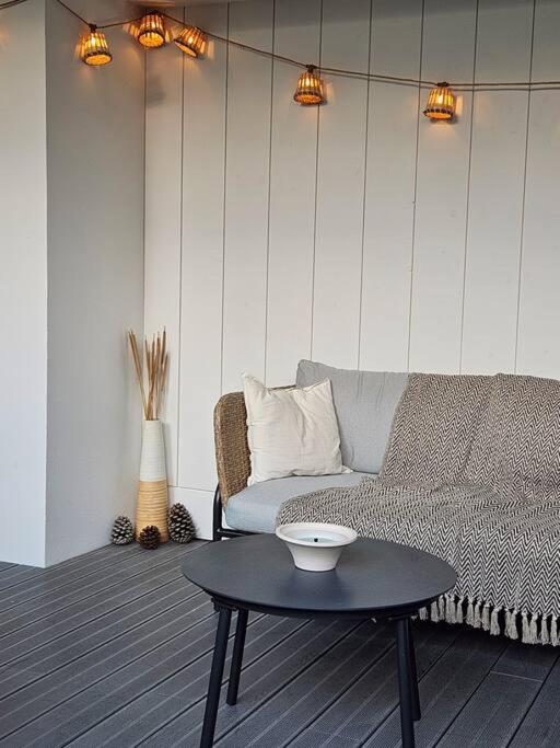 Arcareve - Grand De Standing Avec Terrasse, Jardin Et Acces Direct A La